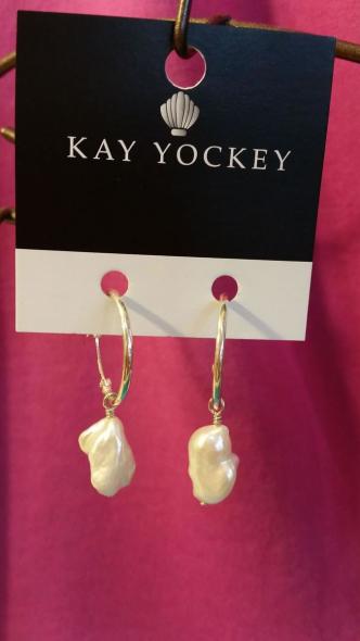 Hoop withAsemetrical drop pearl.jpg